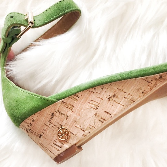 Tory Burch Leaf Green Savannah Sandals Low Wedge - Picture 4 of 8